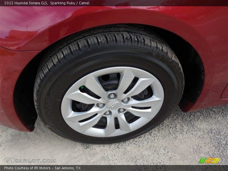 Sparkling Ruby / Camel 2013 Hyundai Sonata GLS