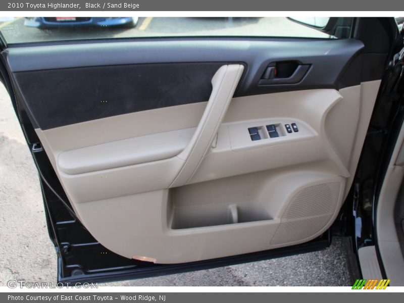 Black / Sand Beige 2010 Toyota Highlander