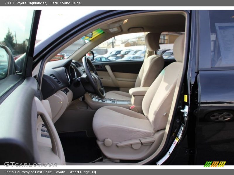 Black / Sand Beige 2010 Toyota Highlander