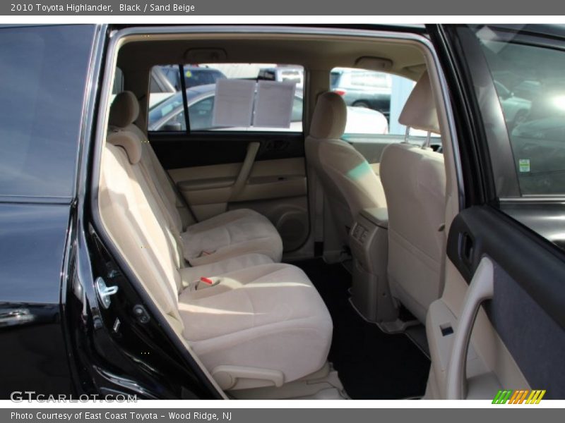 Black / Sand Beige 2010 Toyota Highlander