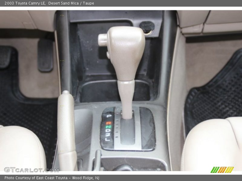 Desert Sand Mica / Taupe 2003 Toyota Camry LE
