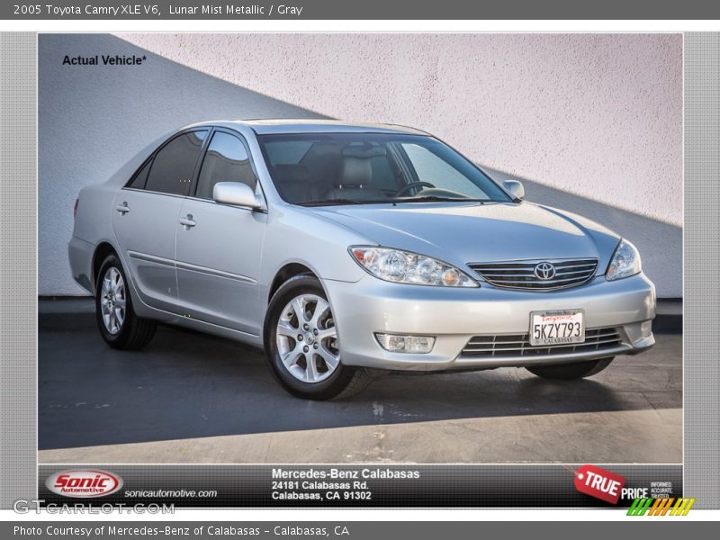 Lunar Mist Metallic / Gray 2005 Toyota Camry XLE V6