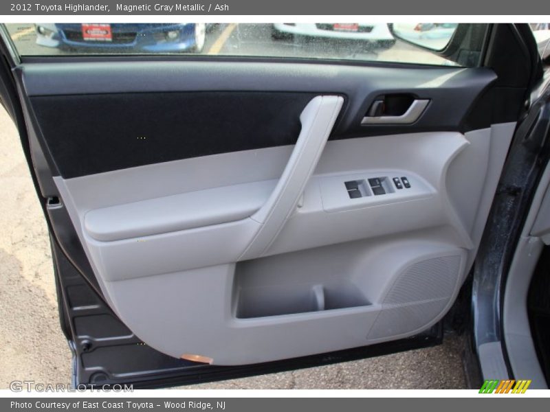 Magnetic Gray Metallic / Ash 2012 Toyota Highlander