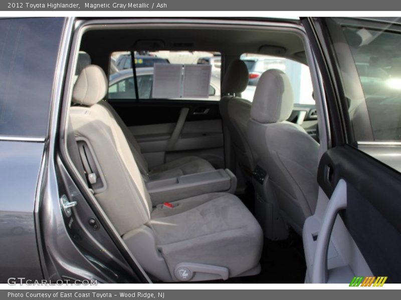 Magnetic Gray Metallic / Ash 2012 Toyota Highlander
