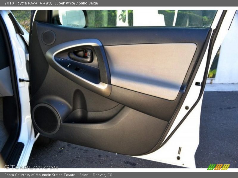 Super White / Sand Beige 2010 Toyota RAV4 I4 4WD