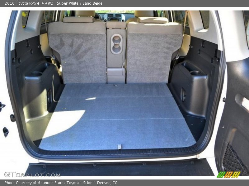 Super White / Sand Beige 2010 Toyota RAV4 I4 4WD