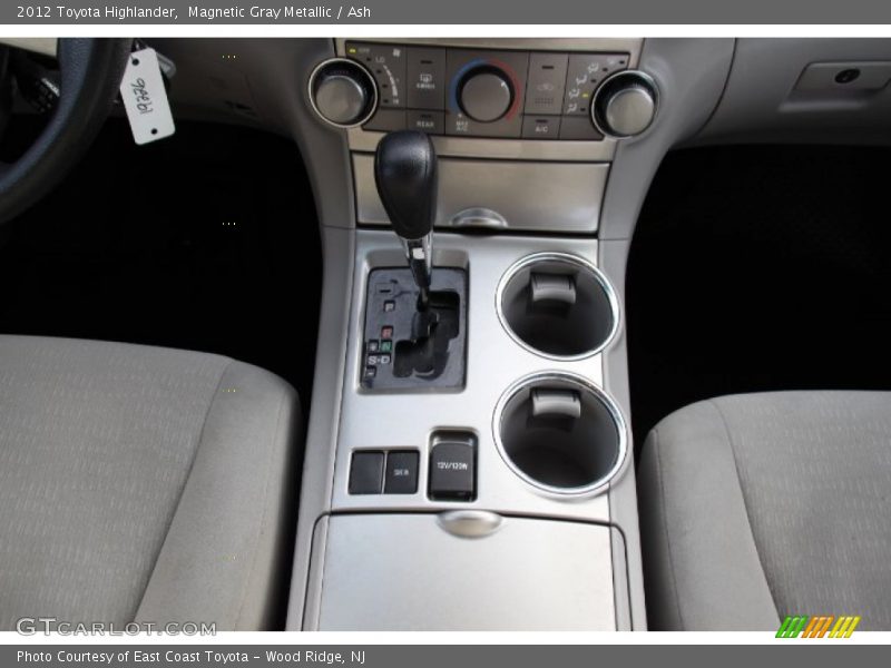 Magnetic Gray Metallic / Ash 2012 Toyota Highlander
