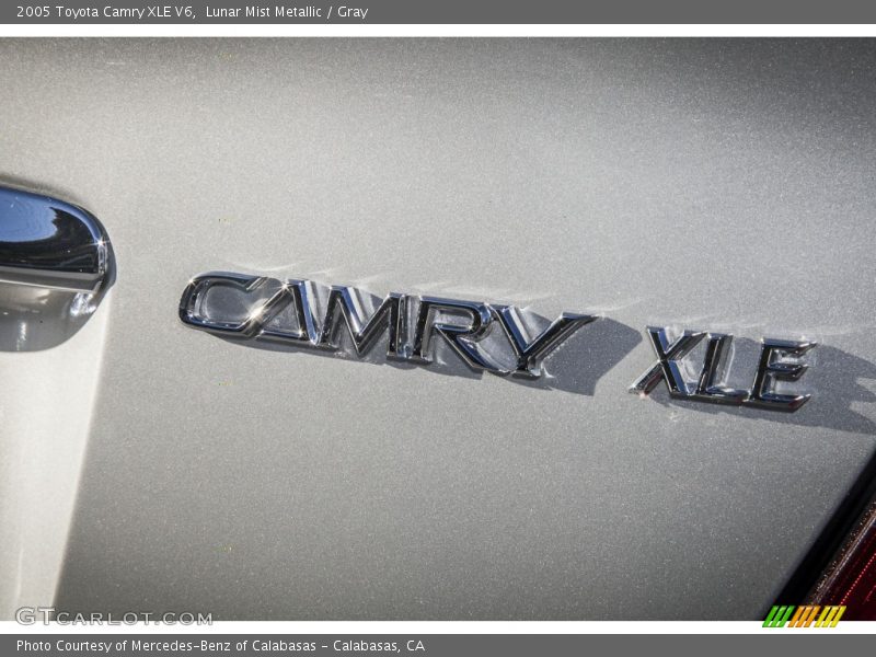 Lunar Mist Metallic / Gray 2005 Toyota Camry XLE V6