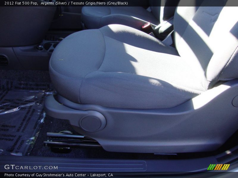 Argento (Silver) / Tessuto Grigio/Nero (Grey/Black) 2012 Fiat 500 Pop