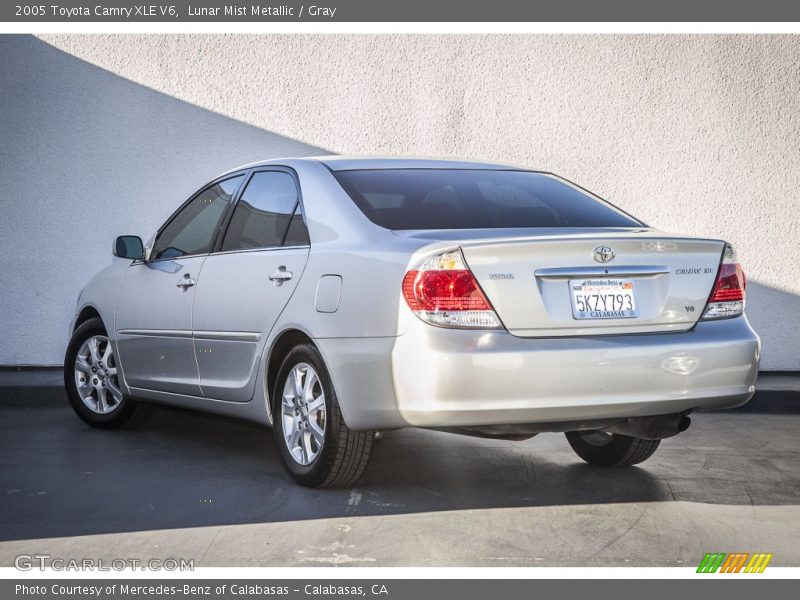 Lunar Mist Metallic / Gray 2005 Toyota Camry XLE V6