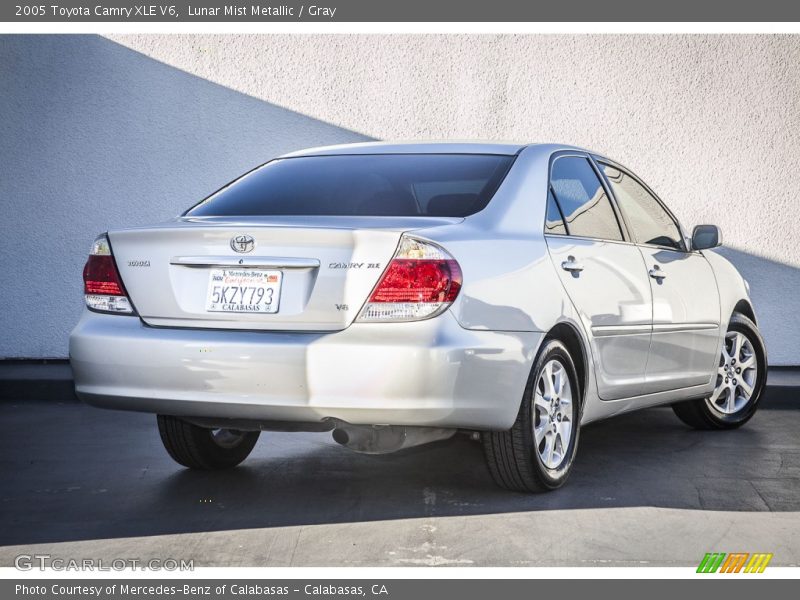 Lunar Mist Metallic / Gray 2005 Toyota Camry XLE V6