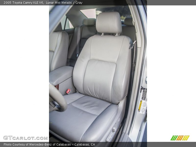 Lunar Mist Metallic / Gray 2005 Toyota Camry XLE V6