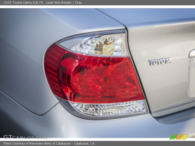 Lunar Mist Metallic / Gray 2005 Toyota Camry XLE V6