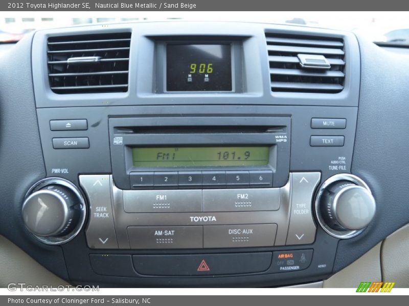 Nautical Blue Metallic / Sand Beige 2012 Toyota Highlander SE