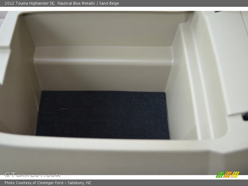 Nautical Blue Metallic / Sand Beige 2012 Toyota Highlander SE