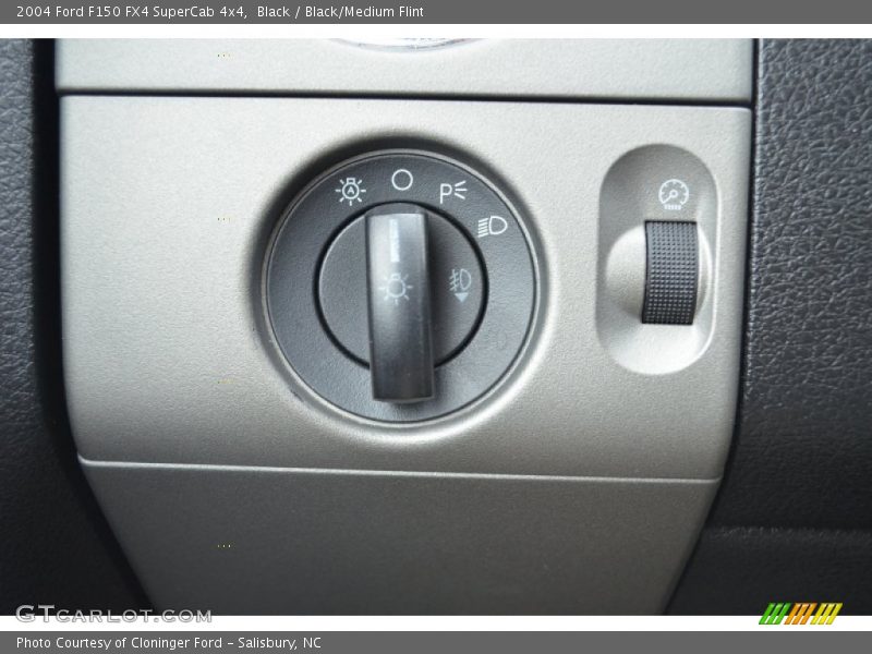 Black / Black/Medium Flint 2004 Ford F150 FX4 SuperCab 4x4