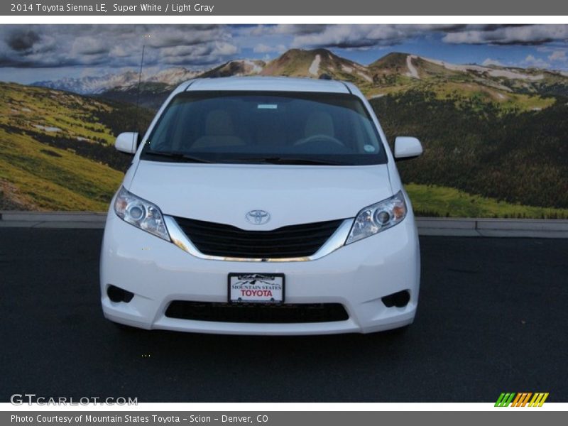 Super White / Light Gray 2014 Toyota Sienna LE