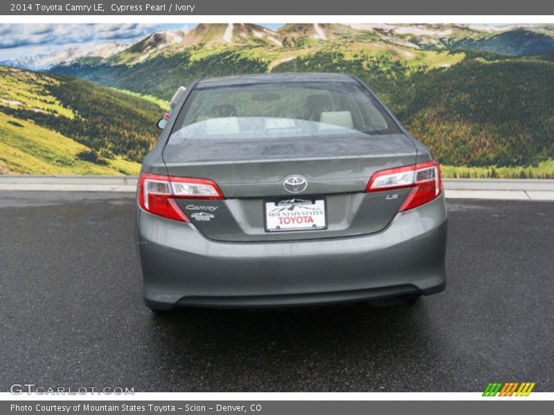 Cypress Pearl / Ivory 2014 Toyota Camry LE
