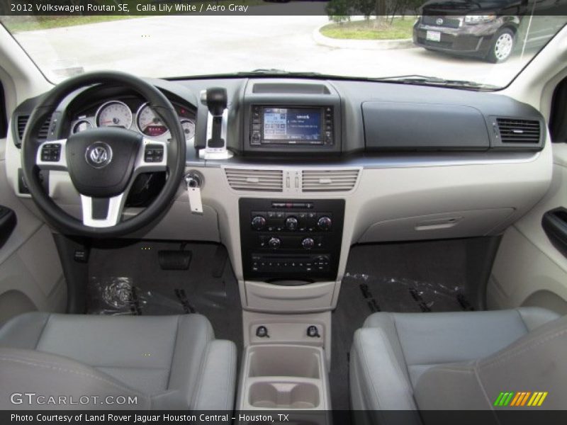 Calla Lily White / Aero Gray 2012 Volkswagen Routan SE