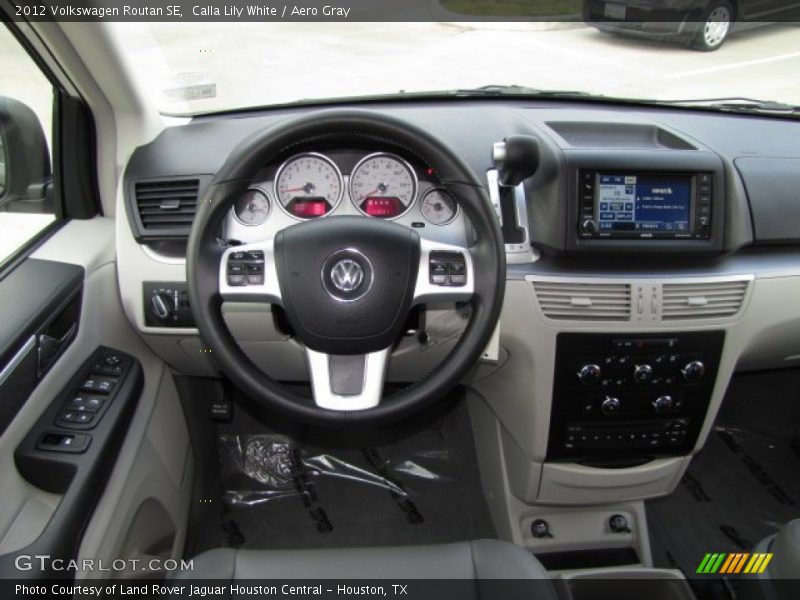 Calla Lily White / Aero Gray 2012 Volkswagen Routan SE