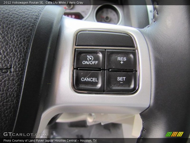 Calla Lily White / Aero Gray 2012 Volkswagen Routan SE