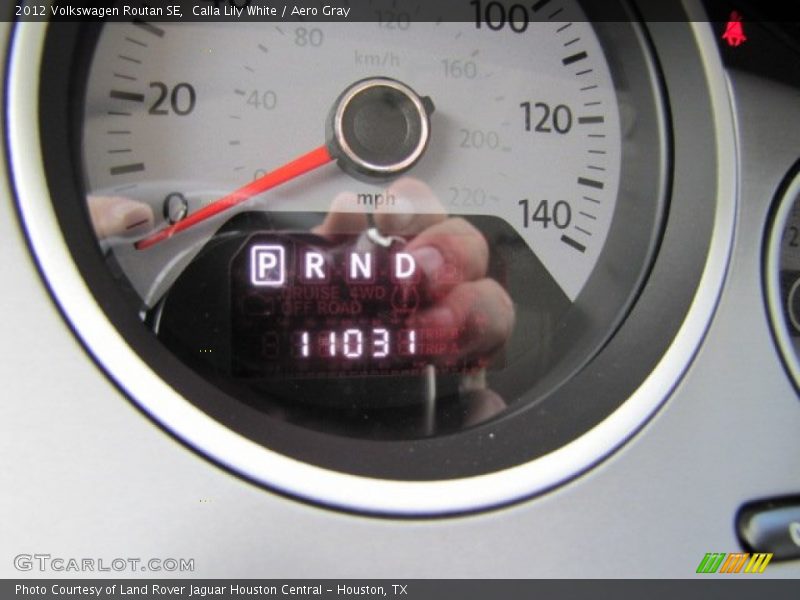 Calla Lily White / Aero Gray 2012 Volkswagen Routan SE