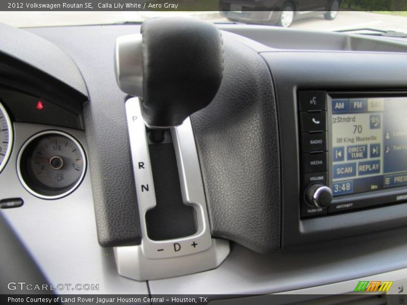 Calla Lily White / Aero Gray 2012 Volkswagen Routan SE