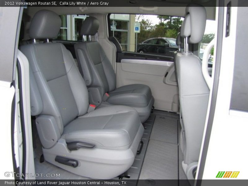 Calla Lily White / Aero Gray 2012 Volkswagen Routan SE