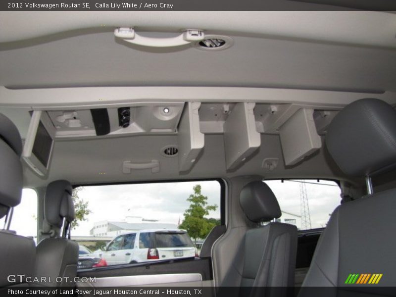 Calla Lily White / Aero Gray 2012 Volkswagen Routan SE