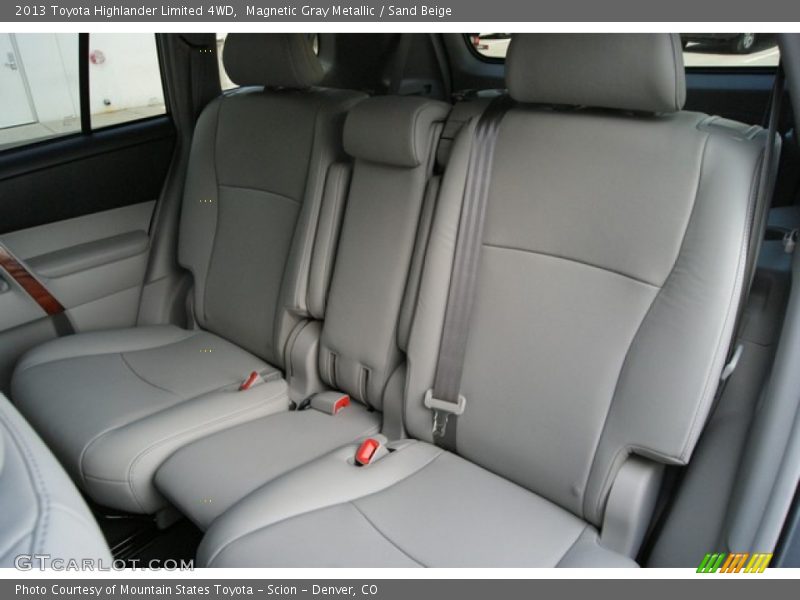 Magnetic Gray Metallic / Sand Beige 2013 Toyota Highlander Limited 4WD