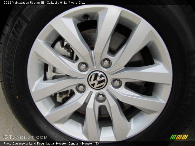 Calla Lily White / Aero Gray 2012 Volkswagen Routan SE