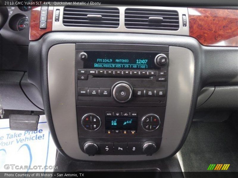 Quicksilver Metallic / Ebony 2013 GMC Yukon SLT 4x4