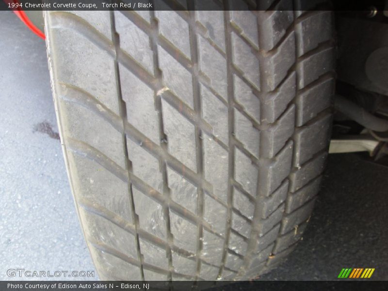 Torch Red / Black 1994 Chevrolet Corvette Coupe
