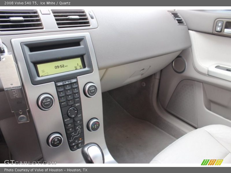 Ice White / Quartz 2008 Volvo S40 T5