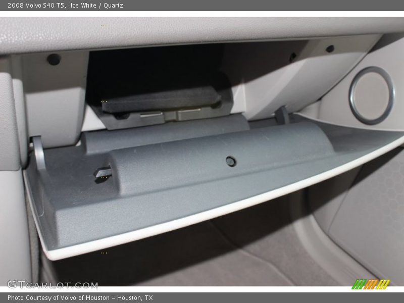Ice White / Quartz 2008 Volvo S40 T5
