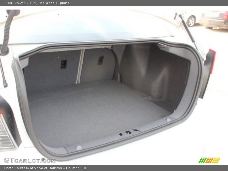  2008 S40 T5 Trunk