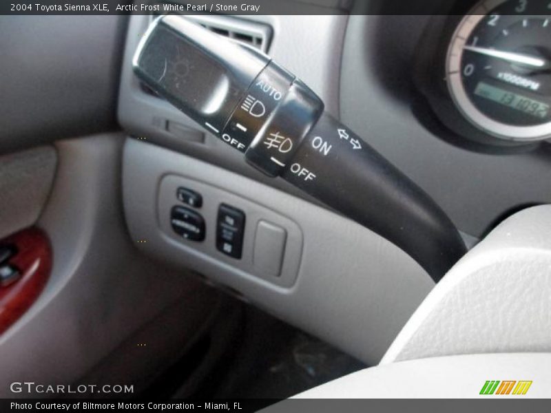 Arctic Frost White Pearl / Stone Gray 2004 Toyota Sienna XLE