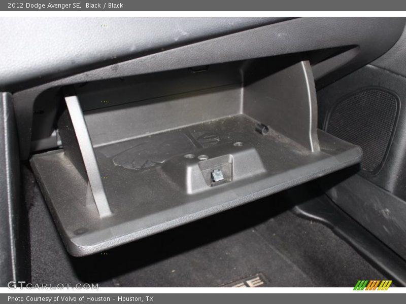Black / Black 2012 Dodge Avenger SE