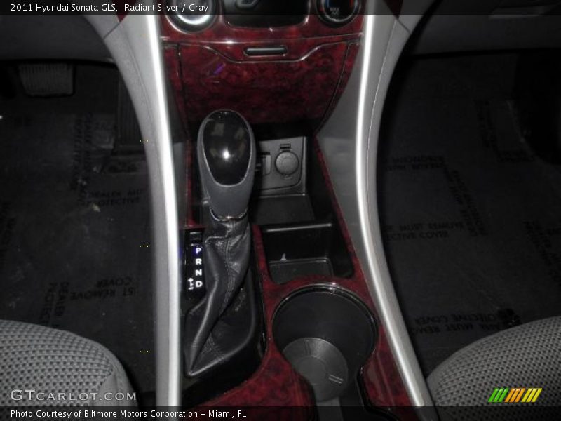 Radiant Silver / Gray 2011 Hyundai Sonata GLS