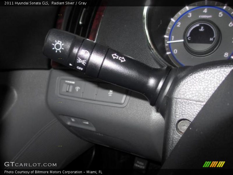 Radiant Silver / Gray 2011 Hyundai Sonata GLS