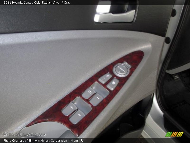 Radiant Silver / Gray 2011 Hyundai Sonata GLS