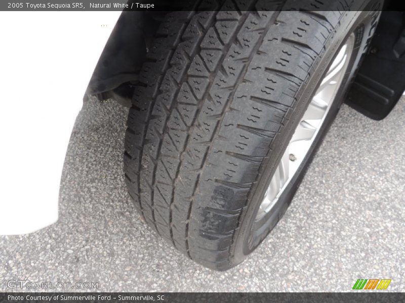 Natural White / Taupe 2005 Toyota Sequoia SR5