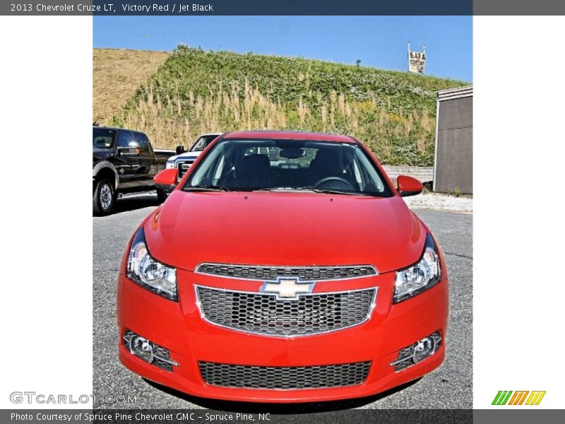 Victory Red / Jet Black 2013 Chevrolet Cruze LT