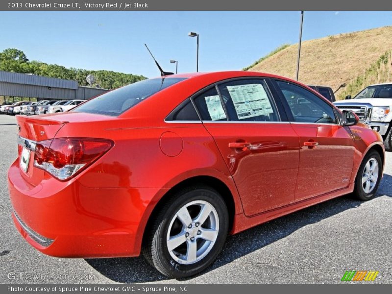 Victory Red / Jet Black 2013 Chevrolet Cruze LT