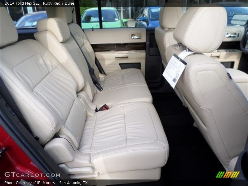 Ruby Red / Dune 2014 Ford Flex SEL