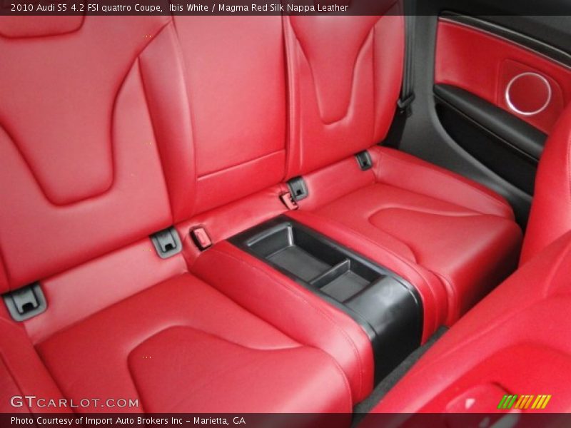 Rear Seat of 2010 S5 4.2 FSI quattro Coupe