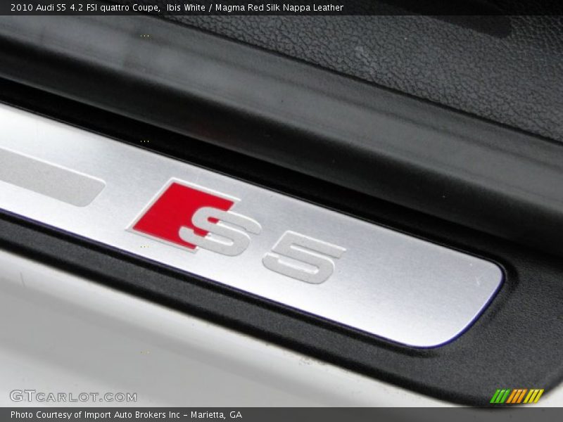 Ibis White / Magma Red Silk Nappa Leather 2010 Audi S5 4.2 FSI quattro Coupe