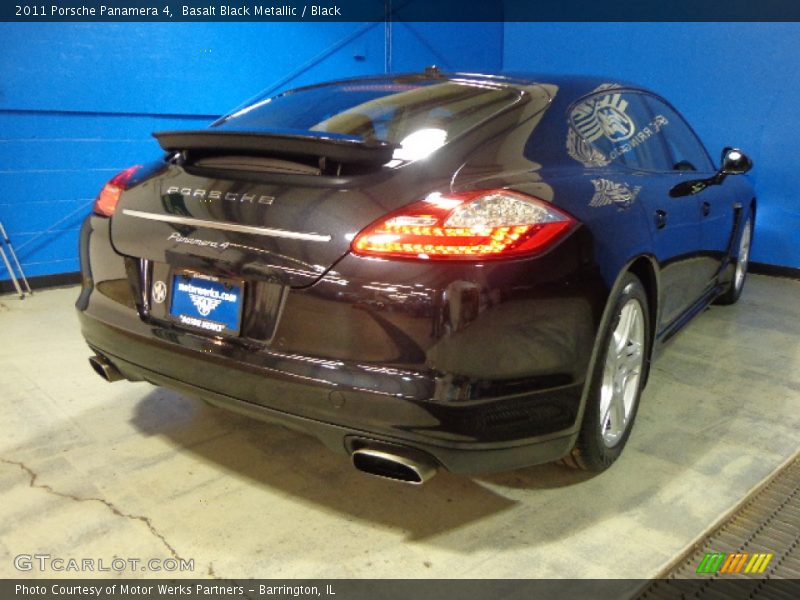 Basalt Black Metallic / Black 2011 Porsche Panamera 4