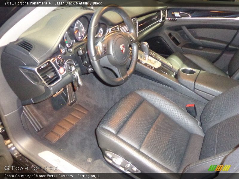 Basalt Black Metallic / Black 2011 Porsche Panamera 4