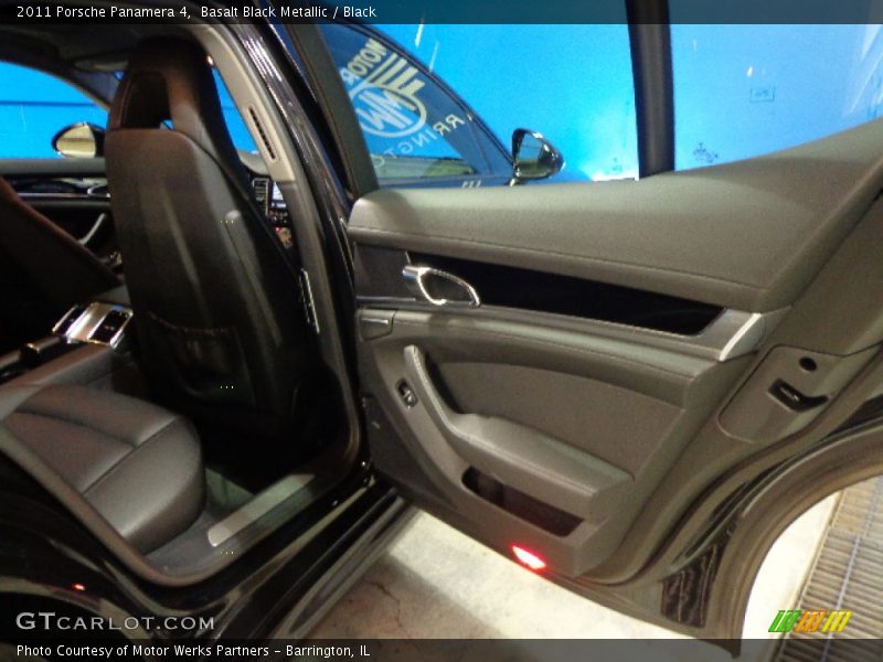 Basalt Black Metallic / Black 2011 Porsche Panamera 4